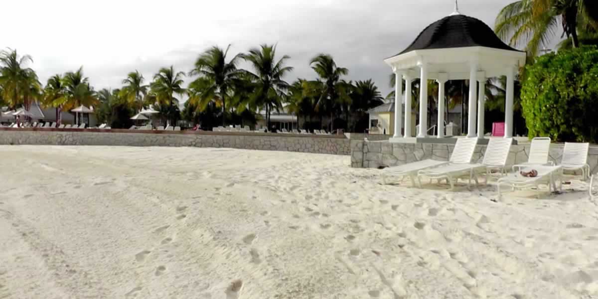 https://discoverislandcruise.com/wp-content/uploads/2015/03/FreePort-71.jpg