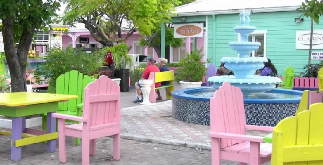 https://discoverislandcruise.com/wp-content/uploads/2015/03/discovery-bahamas-cruise-port-lucaya-market-place-1105x565.jpg
